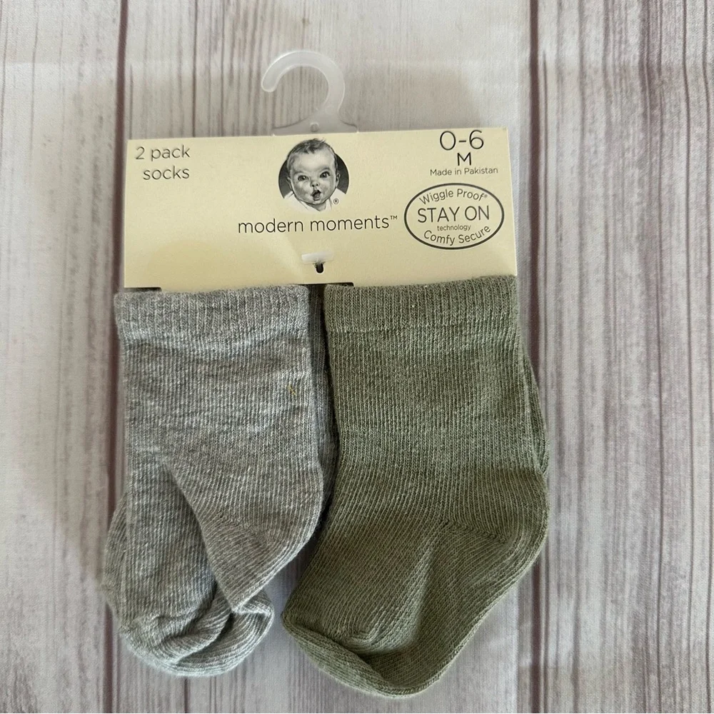 Modern moments by gerber 0/6 months baby socks